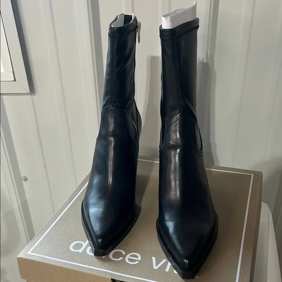 Dolce Vita Black Women's Boots - Picture 3 of 9